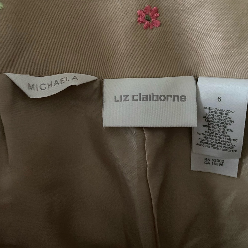 Liz Claiborne Women’s Tan Pastel Floral High Waisted Michaela Pants Size 6 - Picture 4 of 4
